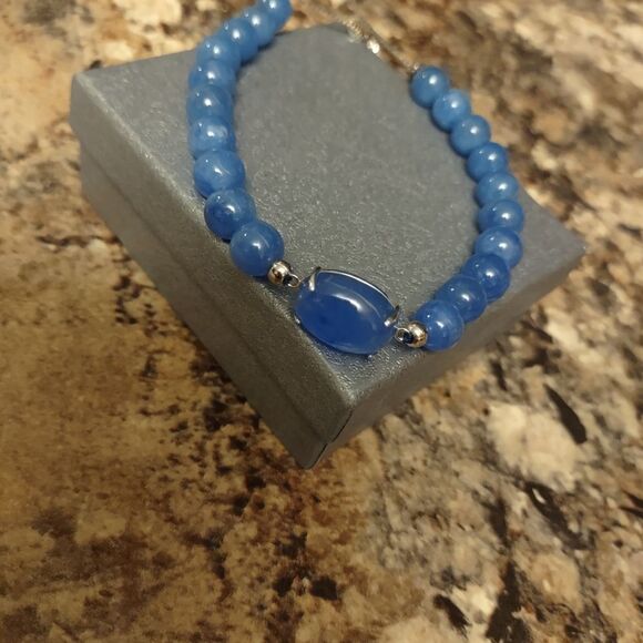 Azure Beaded Bracelet with Silver Accents - Picture 13 of 14